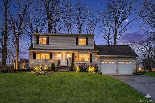 5 Short Hill Rd, New City, NY, 10956-2415 | Card Image