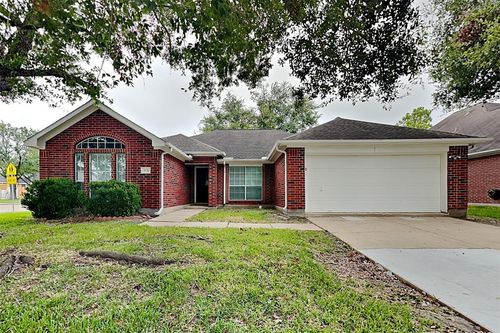 3530 Wellington Drive, Pearland, TX, 77584 | Card Image