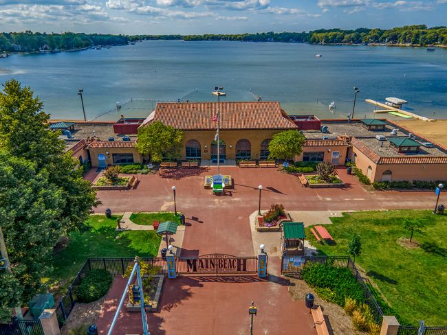 1281 Westport Rdg, House other with 5 bedrooms, 5 bathrooms and 2 parking in Crystal Lake IL | Image 44