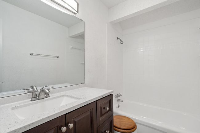 APT-104 - 3415 Menchaca Rd, Townhouse with 2 bedrooms, 1 bathrooms and 1 parking in Austin TX | Image 10