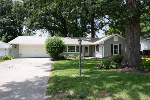 46 Briarcliff Rd, Montgomery, IL, 60538-1925 | Card Image