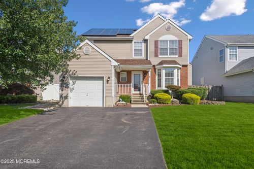 7 Devonshire Dr, Hazlet, NJ, 07730-1671 | Card Image