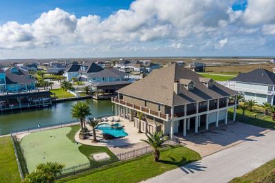 1245 Lagoon Drive, House other with 5 bedrooms, 3 bathrooms and null parking in Crystal Beach TX | Image 1