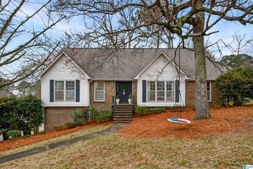 3508 Fox Hollow Ln, HOOVER, AL, 35226-2030 | Card Image