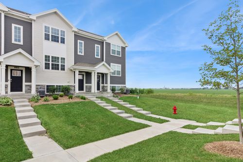 862 Briar Glen Court, Hampshire, IL, 60140 | Card Image