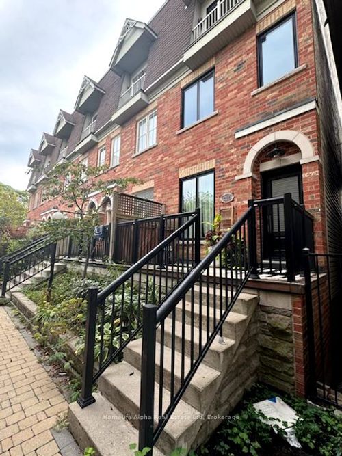 445 B Queen Street E, Toronto, ON, M5A1T6 | Card Image