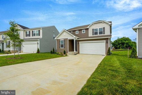 106 Midsummer Ln, MIDDLETOWN, VA, 22645-9611 | Card Image