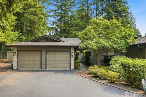 1-15825 Village Green Dr, Mill Creek, WA, 98012-5801 | Card Image