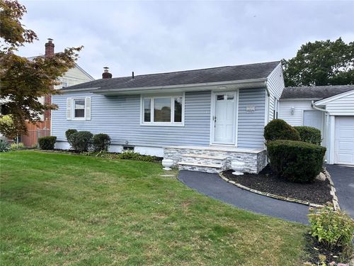 6 Dubois Avenue, Amityville, NY, 11701 | Card Image