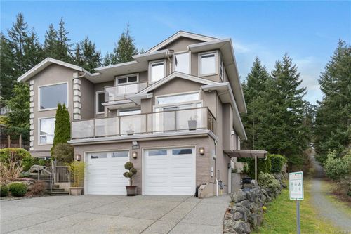 443 Montclair Dr, Nanaimo, BC, V9R7C2 | Card Image