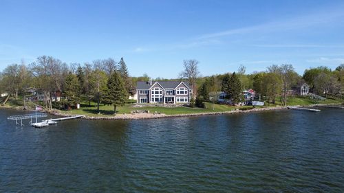 298 Shorewood Drive, Detroit Lakes, MN, 56501 | Card Image