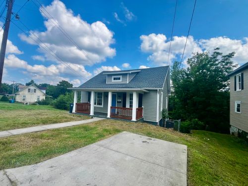 2407 Maryland Ave Nw, Roanoke, VA, 24017-3565 | Card Image