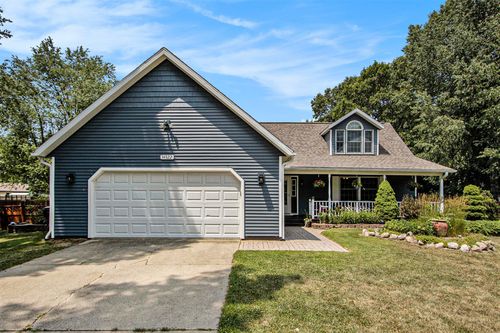 34522 Terrace Ct, Paw Paw, MI, 49079-8617 | Card Image