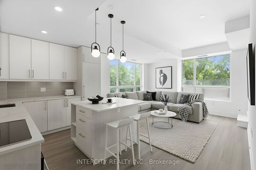 247-2075 King Rd, King City, ON, L7B1K2 | Card Image