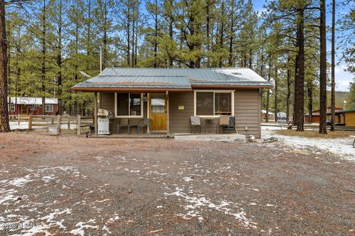 41 N Main St, Greer, AZ, 85927-1105 | Card Image