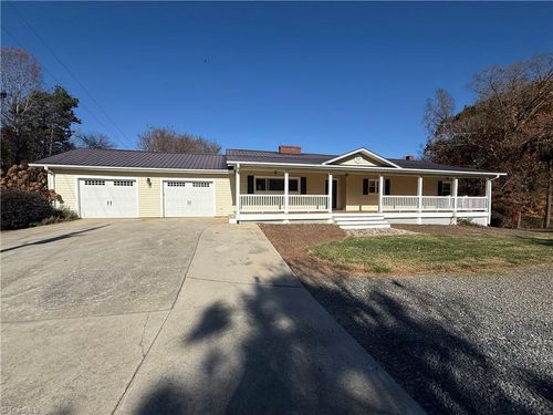 292 Feezor Rd, Mocksville, NC, 27028-4150 | Card Image