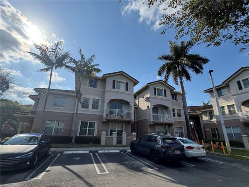 201-8936 W Flagler St, Miami, FL, 33174-2361 | Card Image