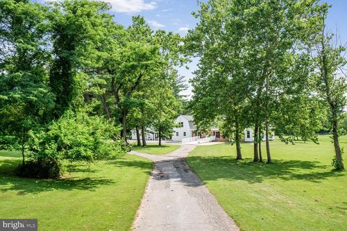 5716 Dun Horse Ln, DERWOOD, MD, 20855-1617 | Card Image