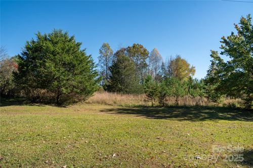 523 Mcdade Rd, Tryon, NC, 28782-8750 | Card Image