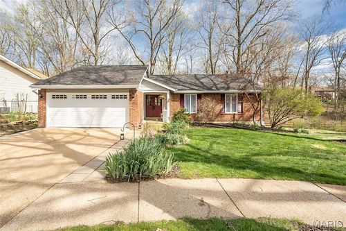 812 Paquerette Court, Manchester, MO, 63021 | Card Image