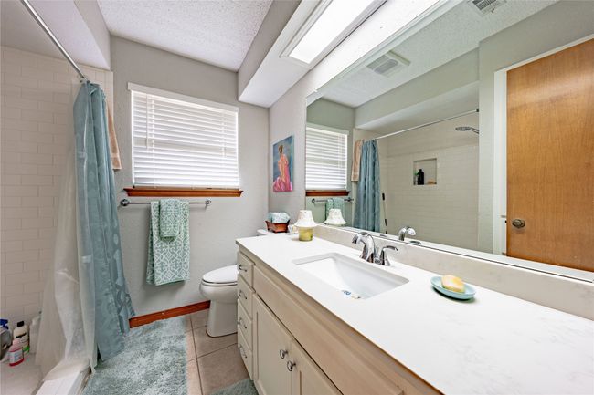 162 1 St Oak Dr, House other with 2 bedrooms, 2 bathrooms and null parking in Enchanted Oaks TX | Image 14