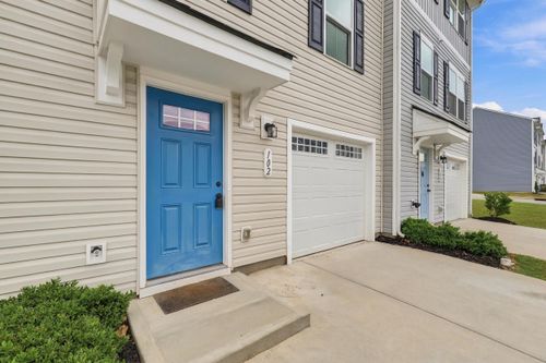 102 Verdant Leaf Way, Greenville, SC, 29617-1259 | Card Image