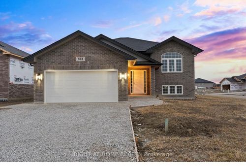 382 Mulberry Lane, Belle River, ON, N8L1A9 | Card Image