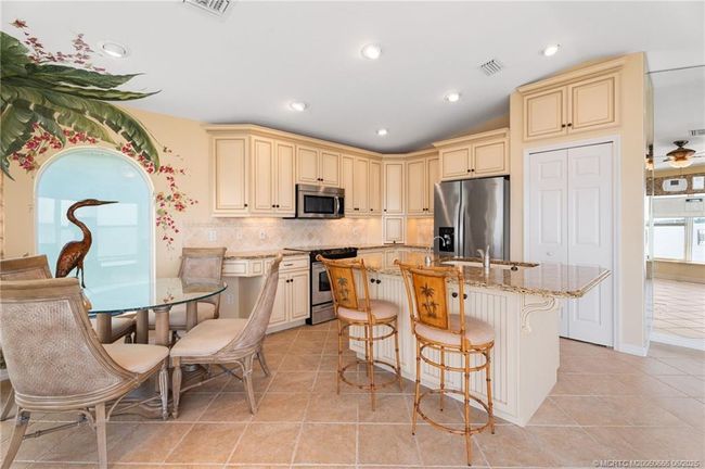 1109 Nettles Blvd, House other with 2 bedrooms, 2 bathrooms and 1 parking in Jensen Beach FL | Image 21