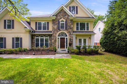 5818 Bradley Blvd, BETHESDA, MD, 20814-1128 | Card Image