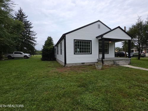305 N 15th St, Middlesboro, KY, 40965-1143 | Card Image