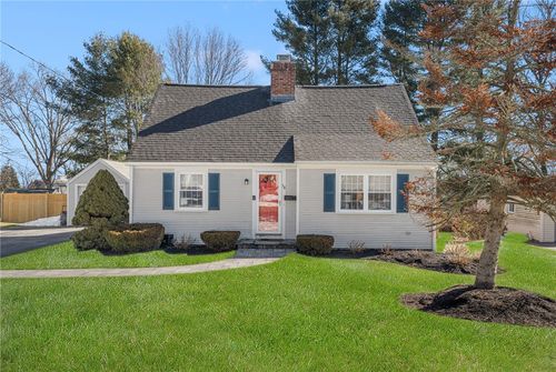 58 Meredith Dr, Cranston, RI, 02920-4634 | Card Image