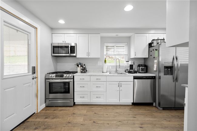 134 Charles St, House other with 3 bedrooms, 2 bathrooms and 4 parking in Washington PA | Image 18