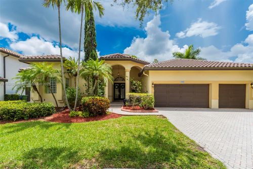 1925 Nw 167th Ter, Pembroke Pines, FL, 33028-2020 | Card Image