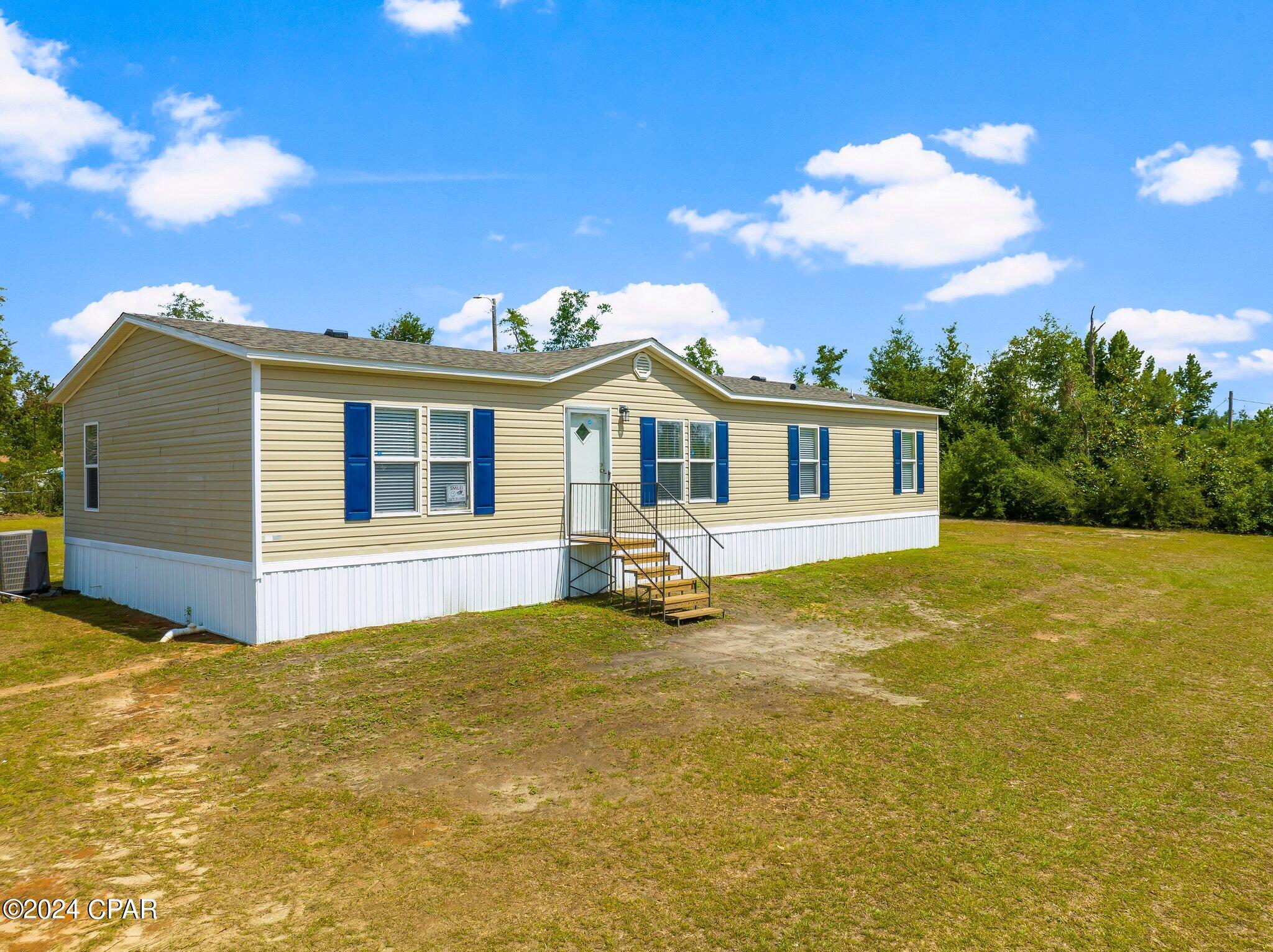 Piza Cir, Youngstown, FL 32466