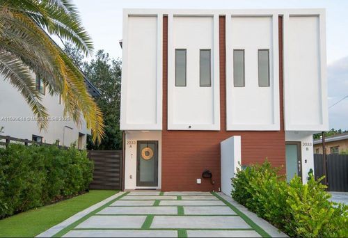 a-2033 Sw 62nd Ave, Miami, FL, 33155-2060 | Card Image