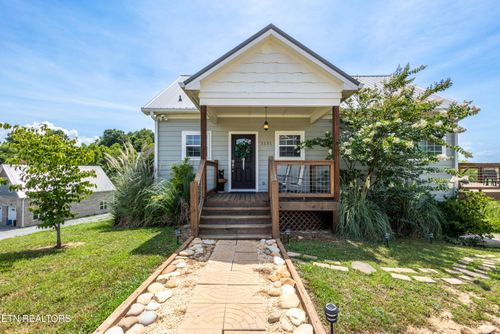 1131 Sanctuary Shores Way, Sevierville, TN, 37876-1472 | Card Image