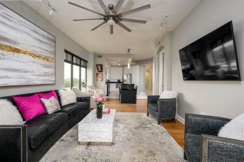 apt-510-717 S Riverside Dr, Memphis, TN, 38103-1729 | Card Image