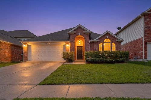 4736 Parkmount Dr, Fort Worth, TX, 76137-5488 | Card Image