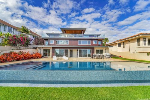 878 Puuikena Dr, Honolulu, HI, 96821-2500 | Card Image