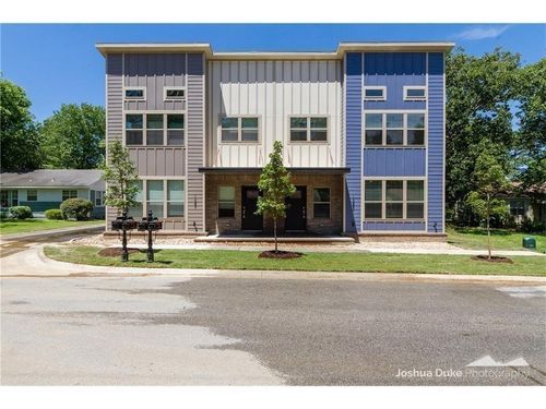 1383 N Oakland Ave, Fayetteville, AR, 72703-1650 | Card Image