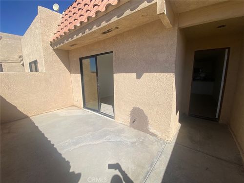 27160 Vista Rd, Helendale, CA, 92342 | Card Image