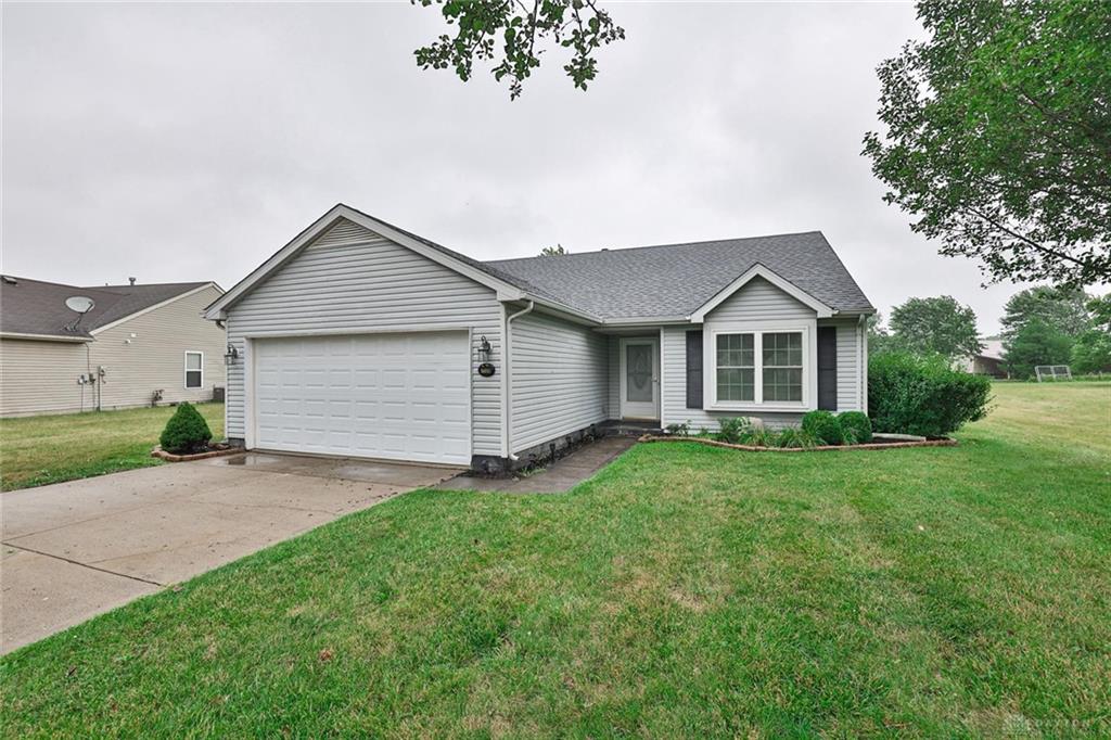 Country Walk Dr, Franklin, OH 45005