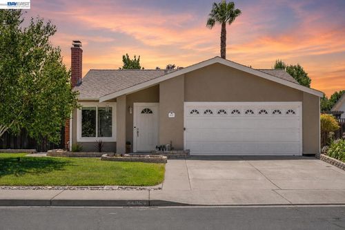 4185 Bishop Pine Way, Livermore, CA, 94551-6776 | Card Image