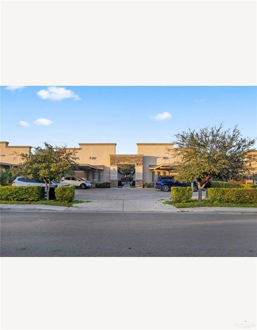 905 E Myrtle Beach Ave, McAllen, TX, 78503-1980 | Card Image
