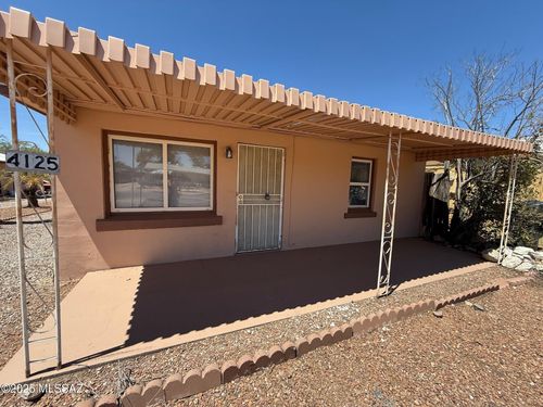 4125 E North St, Tucson, AZ, 85712-2529 | Card Image