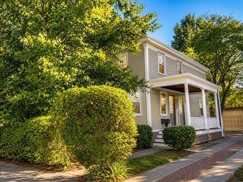 217 4th St, Providence, RI, 02906-3752 | Card Image