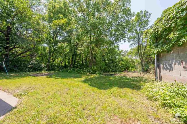 402 1 St St, House other with 4 bedrooms, 2 bathrooms and null parking in Saint George KS | Image 25