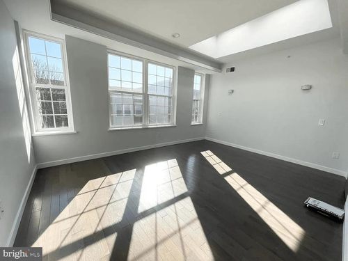 1334 N 7th St, Philadelphia, PA, 19122-4149 | Card Image