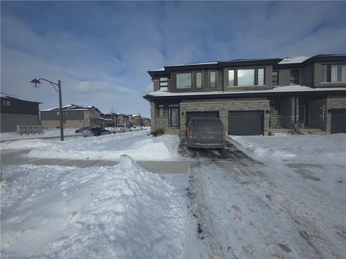 88 June Callwood Way, Brantford, ON, N3T0T2 | Card Image