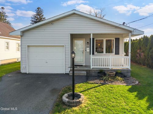 1100 Laura St, Rotterdam, NY, 12306-3850 | Card Image